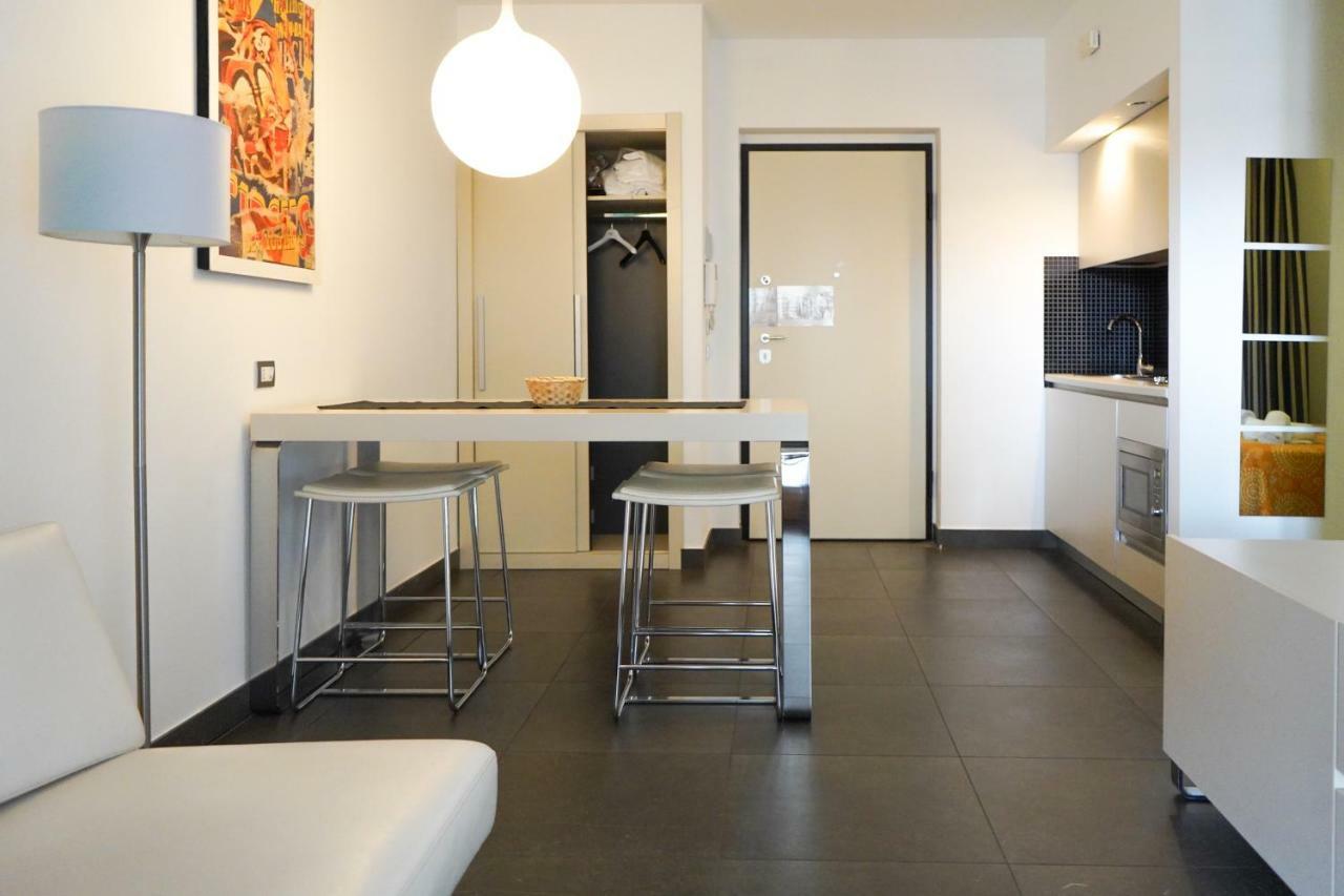 New Urban Apartment Козенца Екстериор снимка
